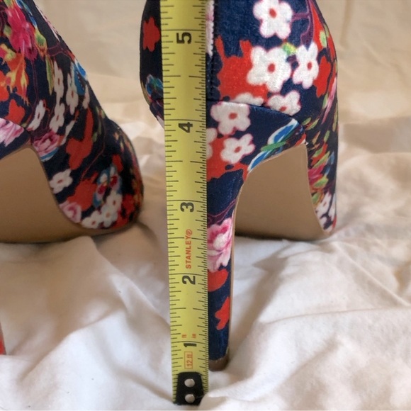 Penny Loves Kenny Women\'s Opus SF Pump Blue Multi Floral 💐 main image 1